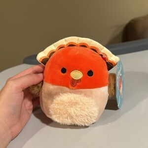 Squishmallow turkey Gavi